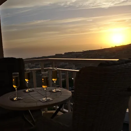 Atico Vista Mar Con Terraza أذيخي